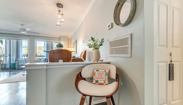 Waterfront Lake Norman Retreat w/Balcony